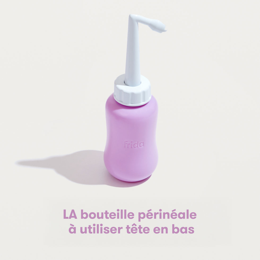 Bouteille de lavage périnéale renversée